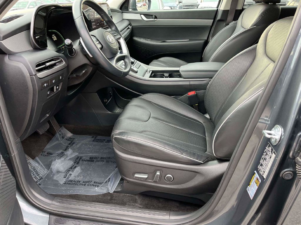 Used 2025 Hyundai Palisade SEL AWD/4WD image 16