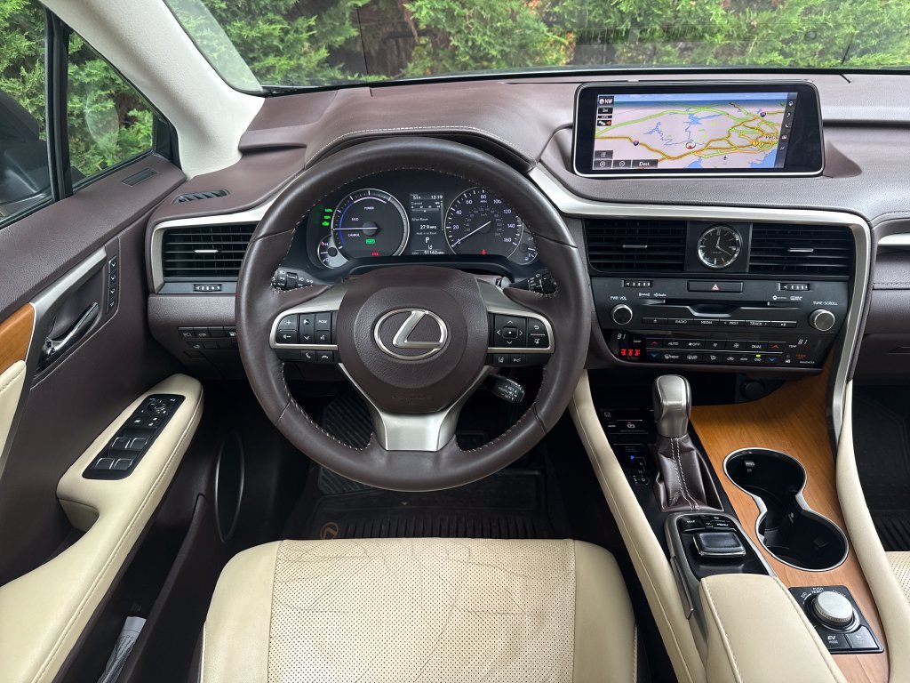 Used 2019 Lexus RX 450h AWD image 18