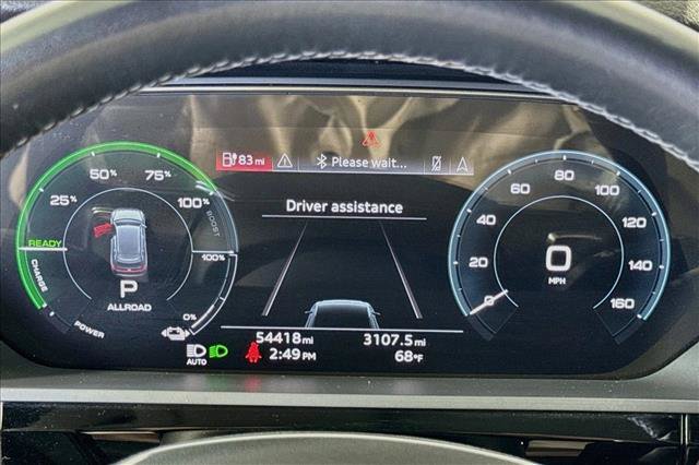 Used 2022 Audi e-tron Premium Plus w/ Premium Plus Package AWD/4WD image 12