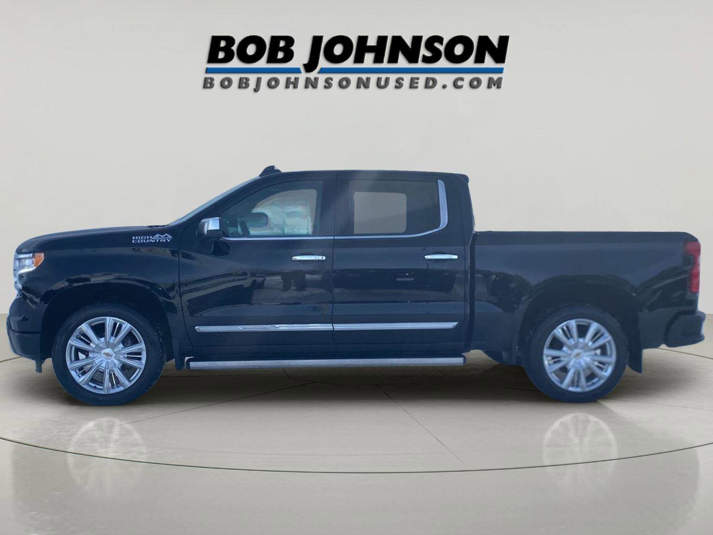 Used 2023 Chevrolet Silverado 1500 High Country w/ High Country Premium Package image 4