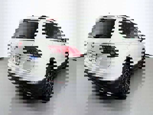 Used 2021 Volkswagen Tiguan SE image 6