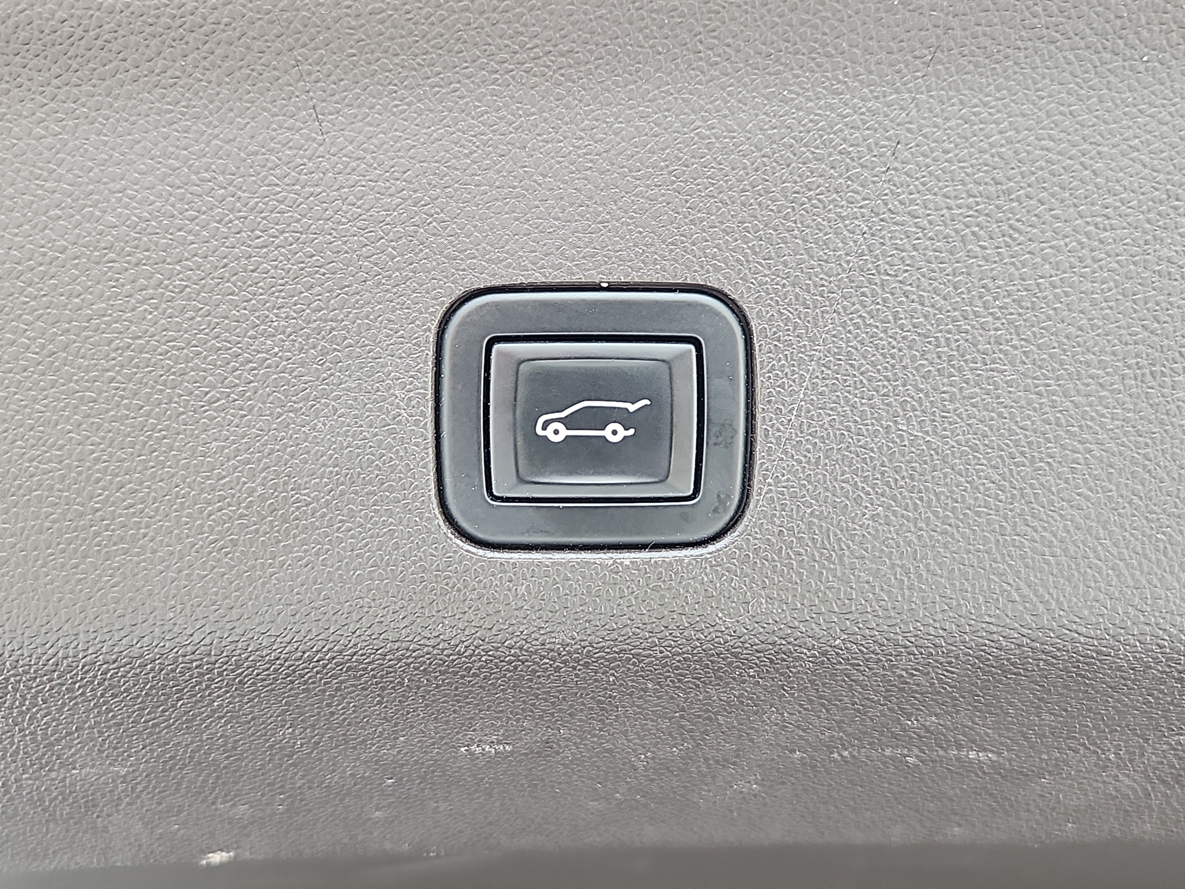 Used 2021 GMC Yukon Denali w/ Denali Ultimate Package AWD/4WD image 19