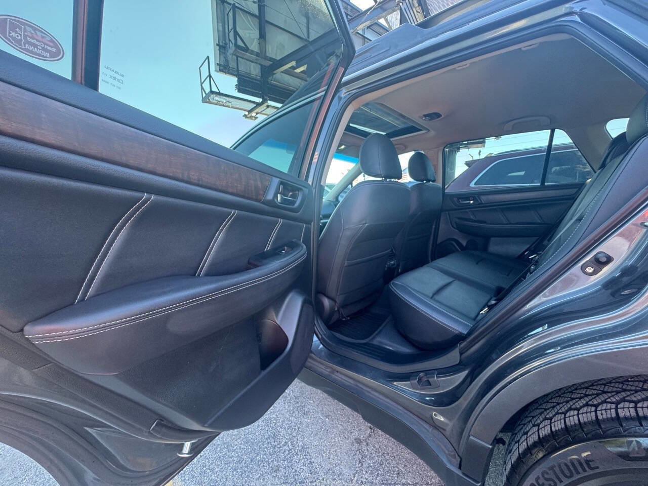 Used 2018 Subaru Outback 2.5i Limited AWD/4WD image 13