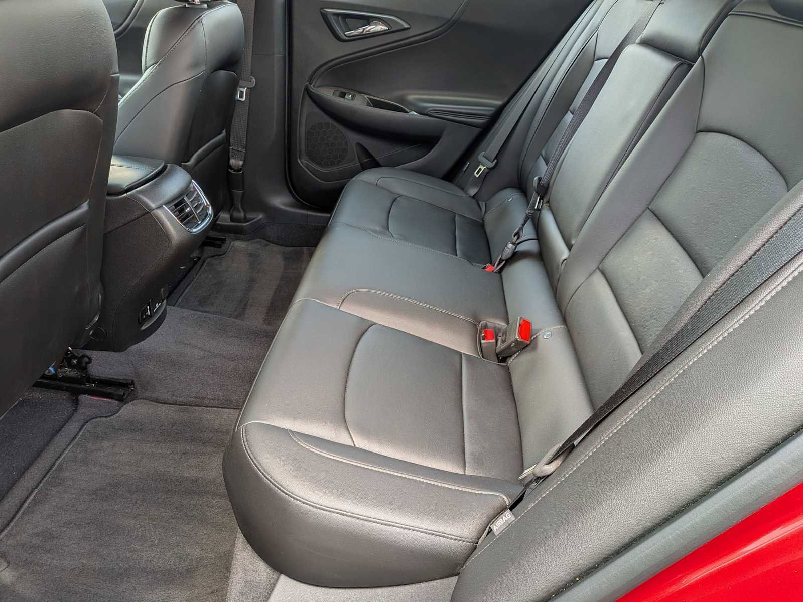 Used 2016 Chevrolet Malibu LT w/ Leather Package FWD image 17