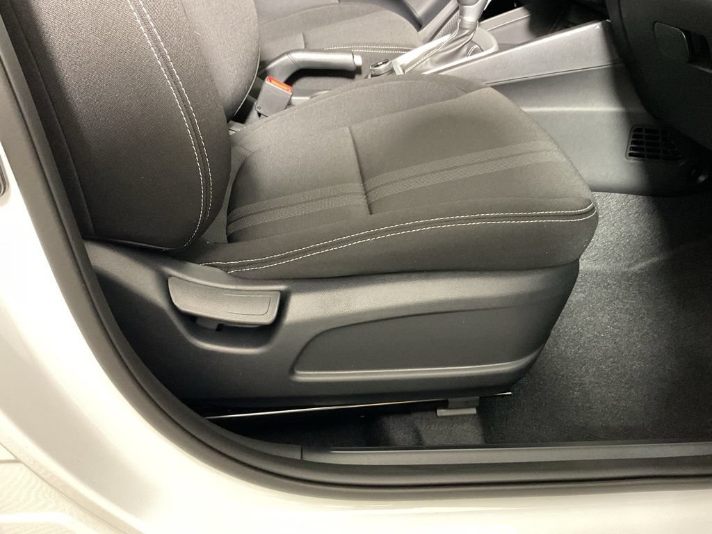 New 2026 Hyundai Venue SEL FWD image 38