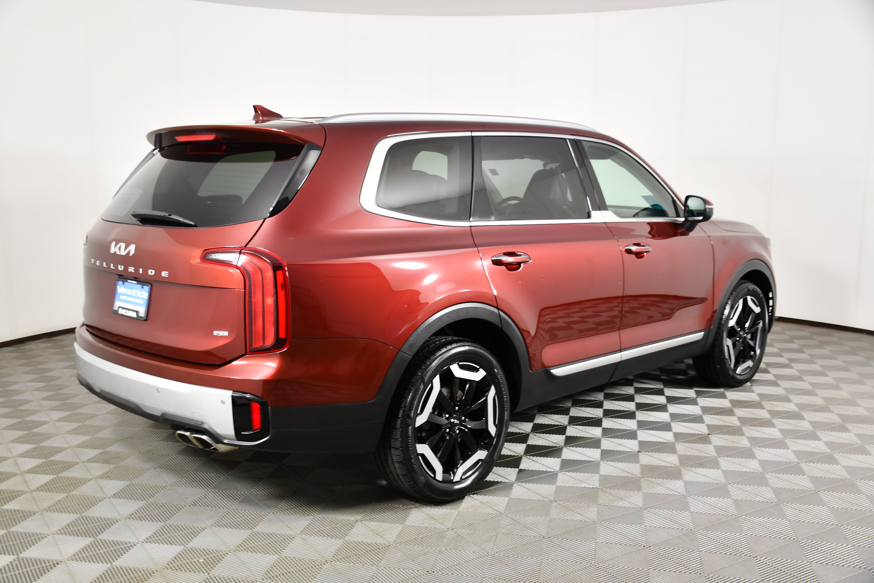 Used 2023 Kia Telluride S w/ S Sunroof Package AWD/4WD image 6