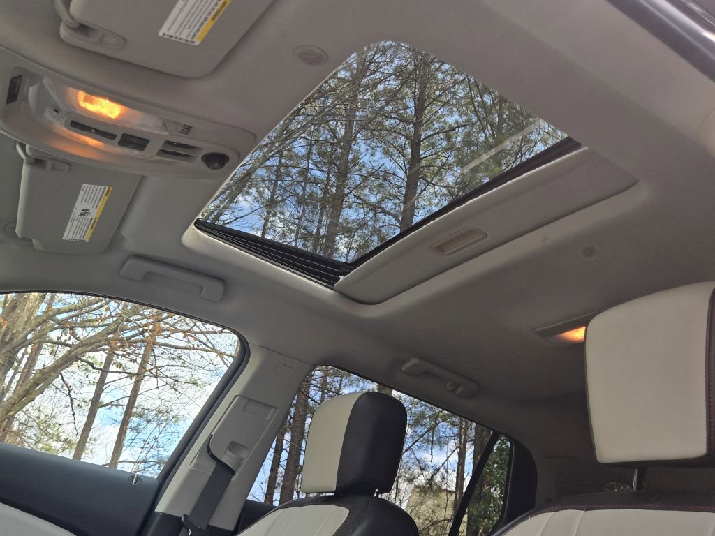 Used 2010 GMC Terrain SLT image 13