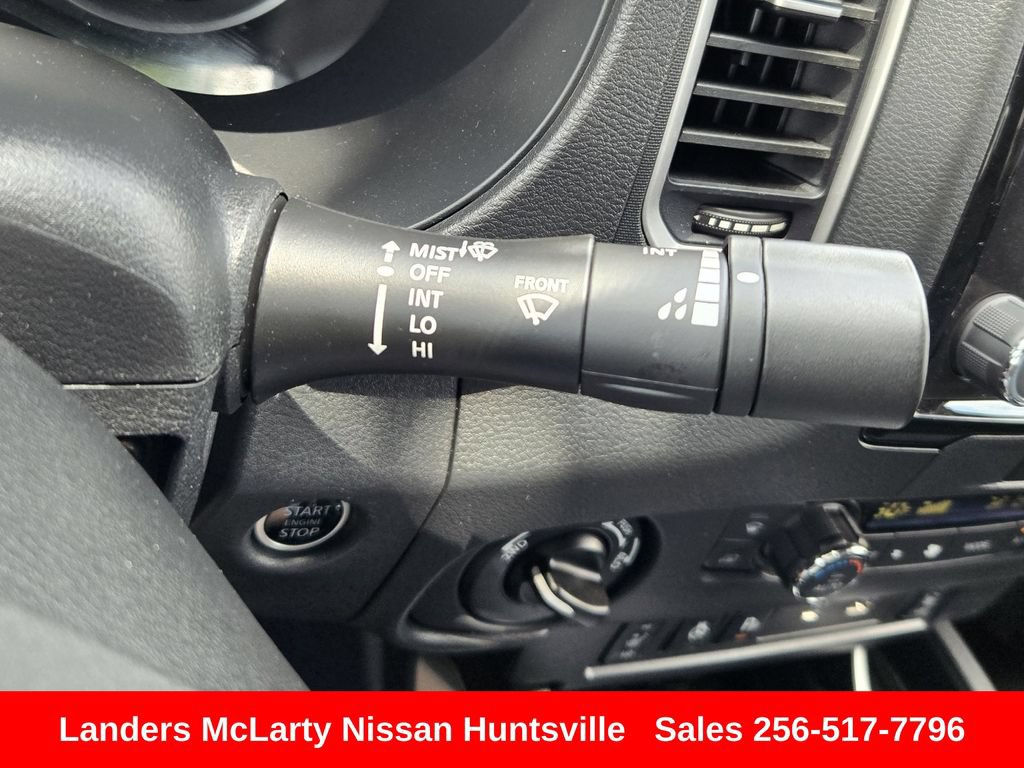 Used 2024 Nissan Frontier SL w/ Technology Package AWD/4WD image 25