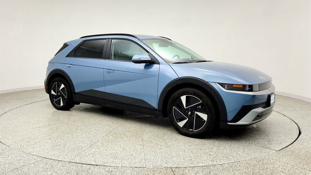 Used 2025 Hyundai Ioniq 5 SEL RWD image 3