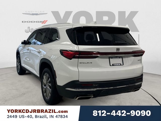 Used 2025 Buick Enclave Preferred image 3
