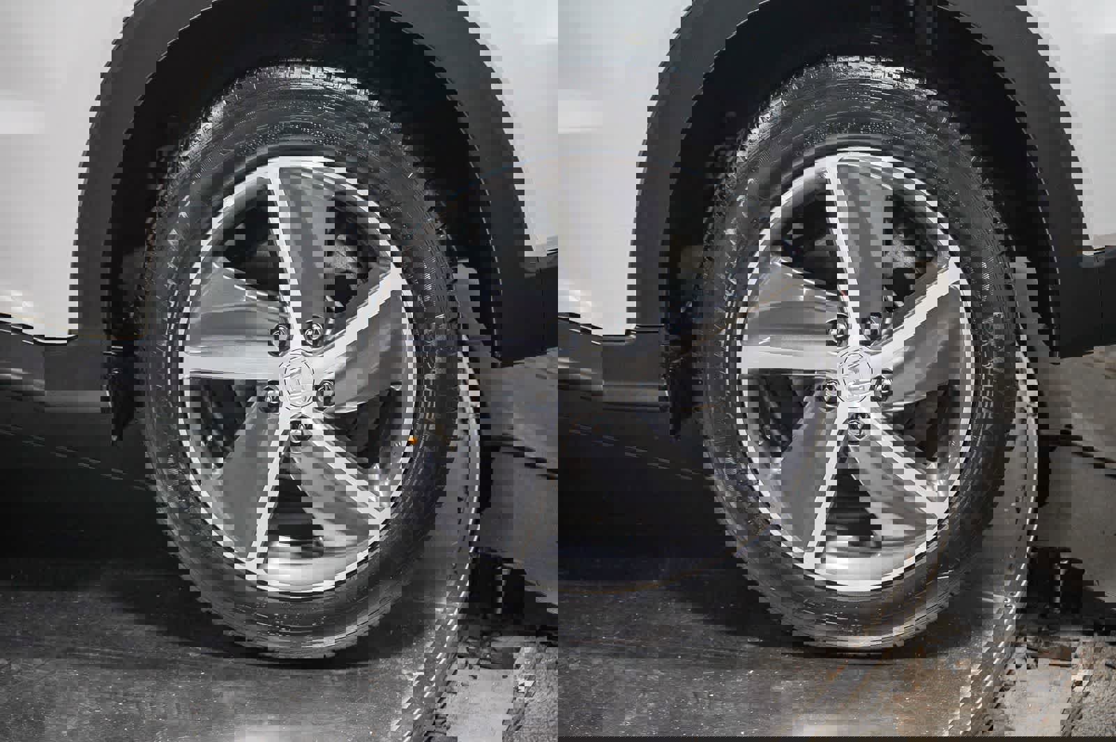 Used 2021 Honda HR-V EX-L image 6