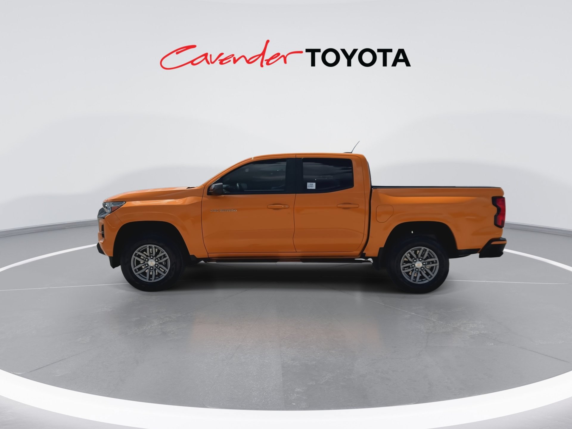 Used 2026 Chevrolet Colorado LT RWD image 5