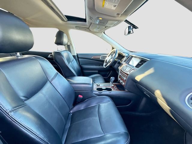 Used 2020 Nissan Pathfinder Platinum image 32