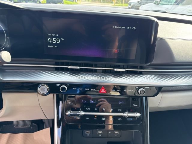 Used 2024 Kia Carnival SX Prestige FWD image 14