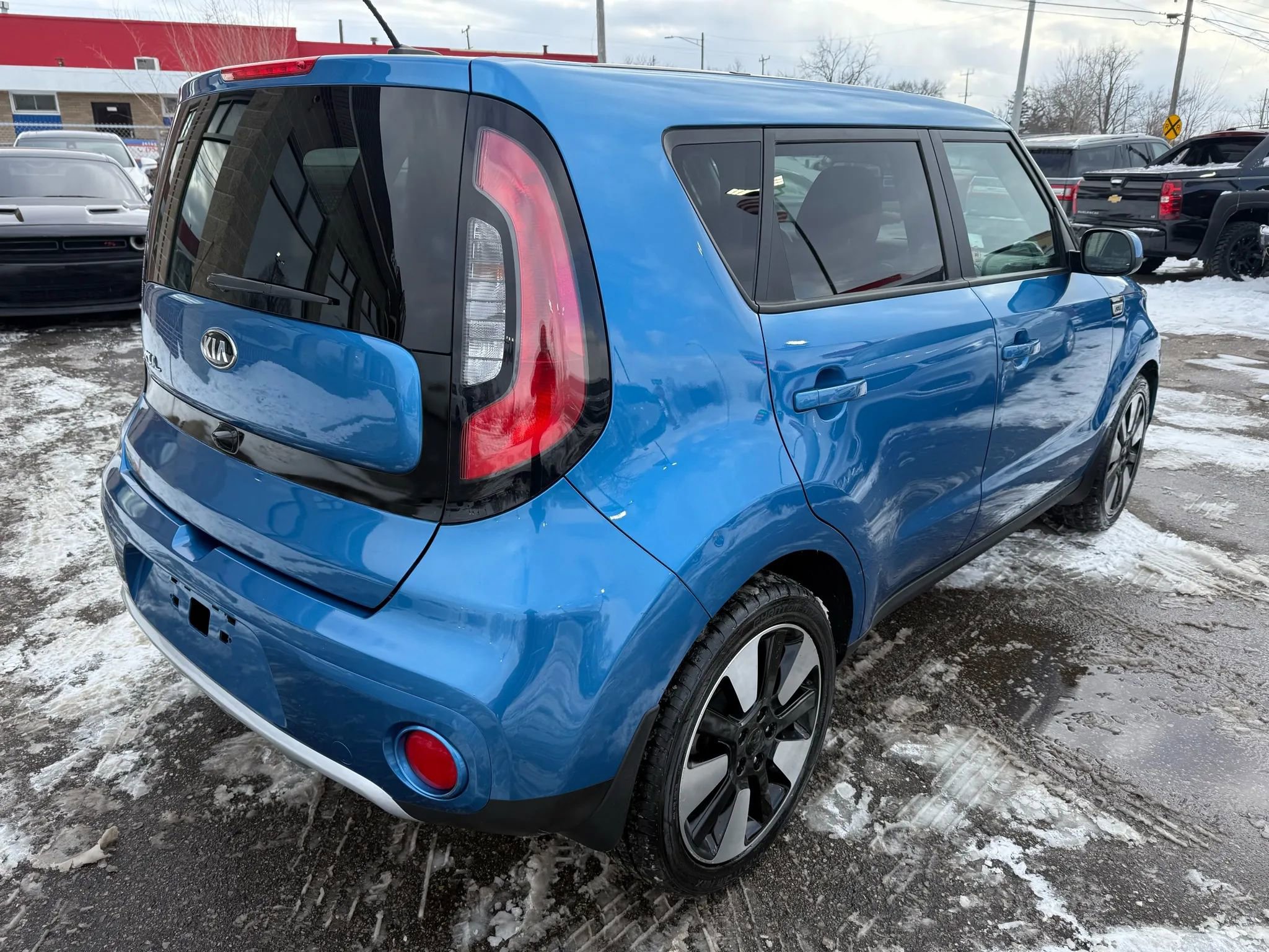 Used 2018 Kia Soul + image 5