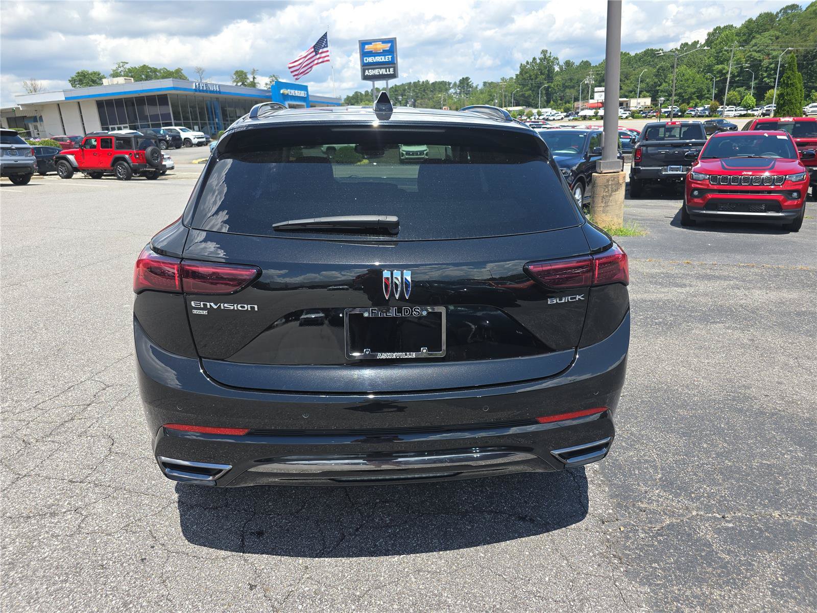 Used 2025 Buick Envision Sport Touring AWD/4WD image 4