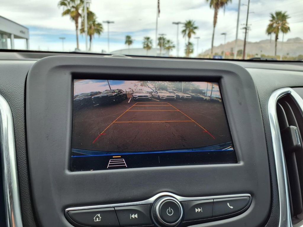 Used 2020 Chevrolet Equinox LT image 3