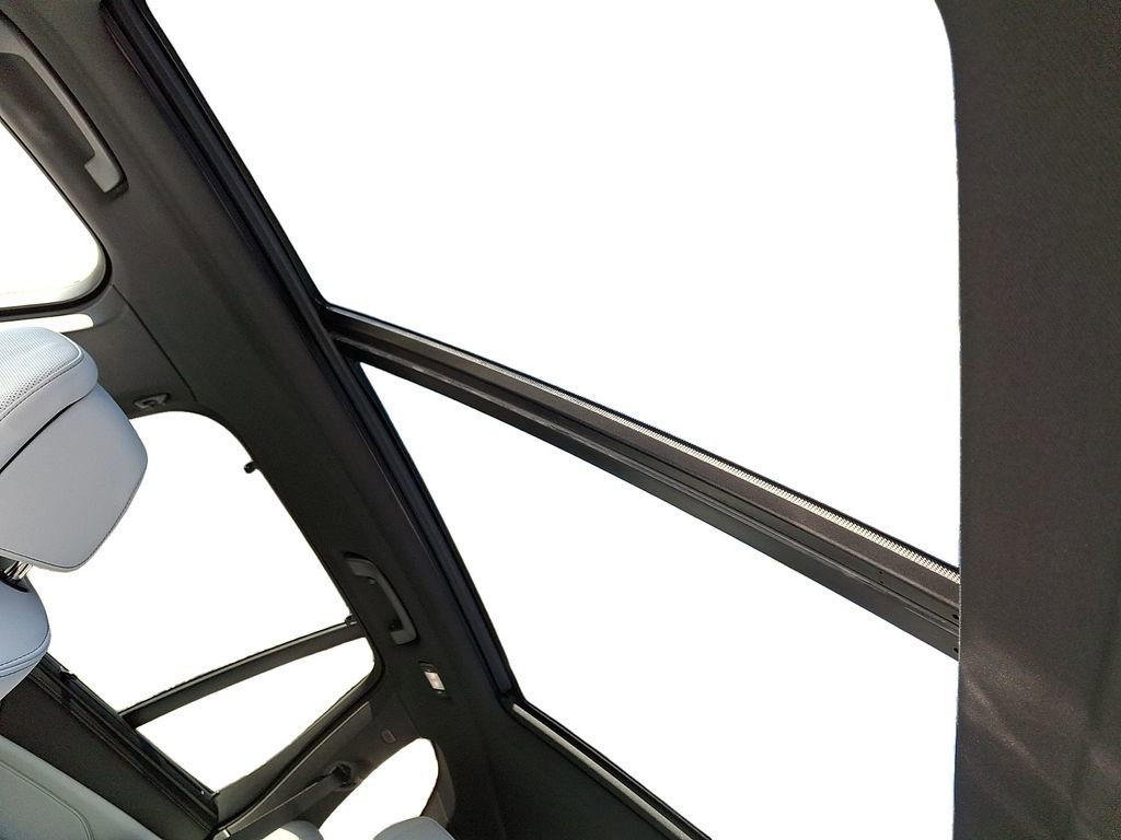 Used 2026 BMW X5 xDrive40i w/ M Sport Package image 15