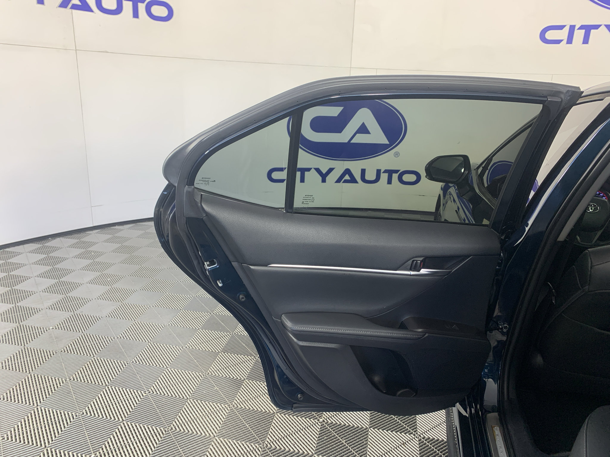 Used 2021 Toyota Camry XSE w/ Navigation Package FWD image 29