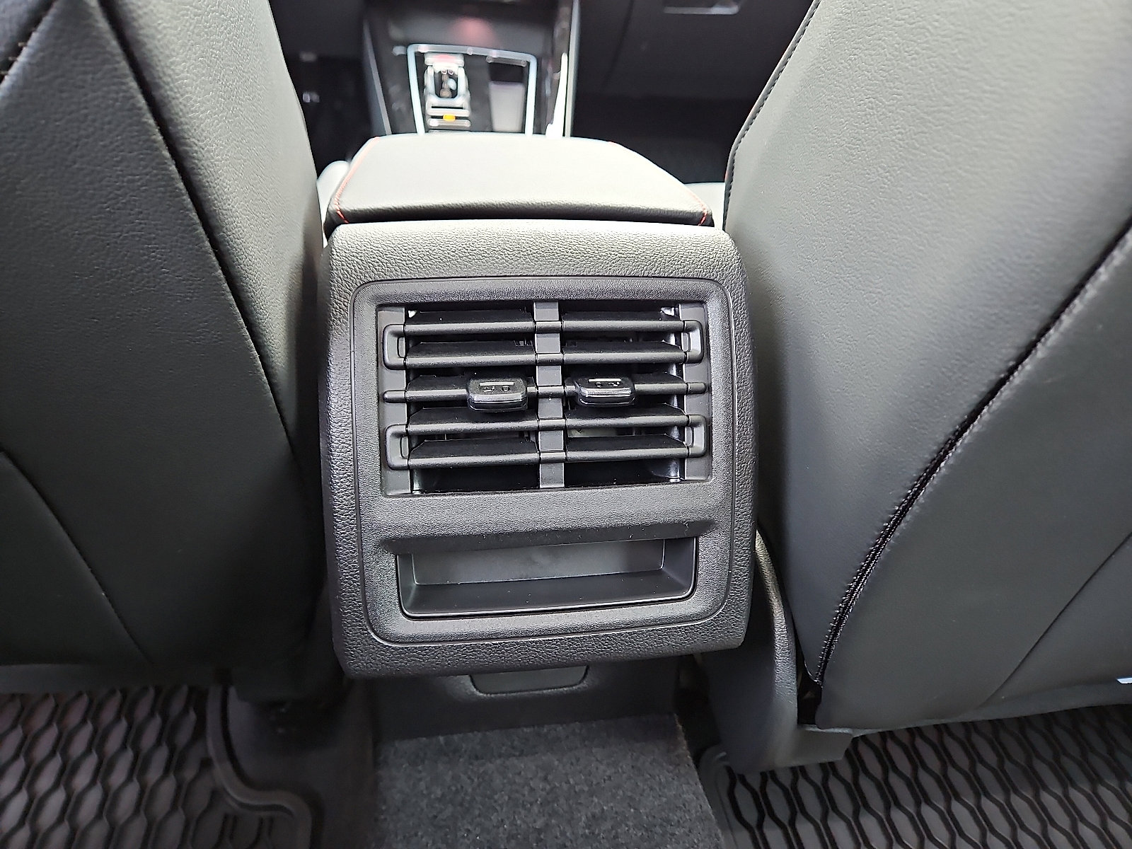 New 2026 Volkswagen GTI SE image 8