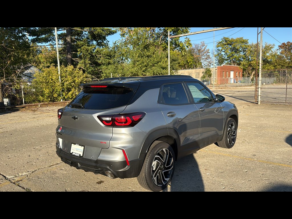 Used 2025 Chevrolet TrailBlazer RS w/ Convenience Package image 5