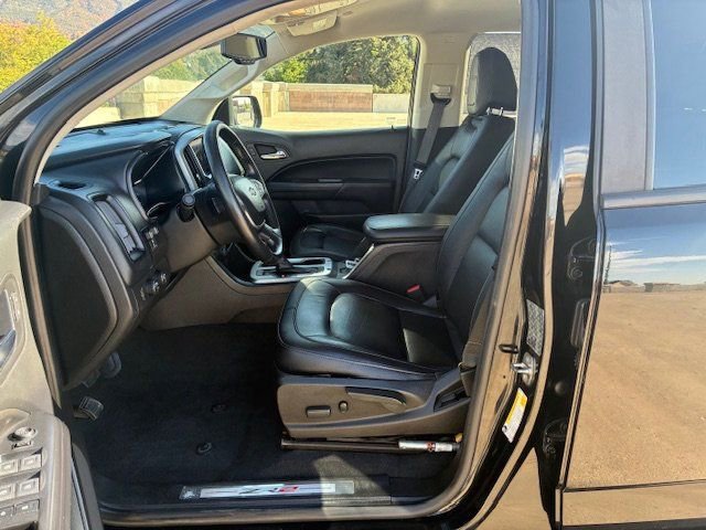 Used 2020 Chevrolet Colorado ZR2 w/ ZR2 Midnight Special Edition image 11