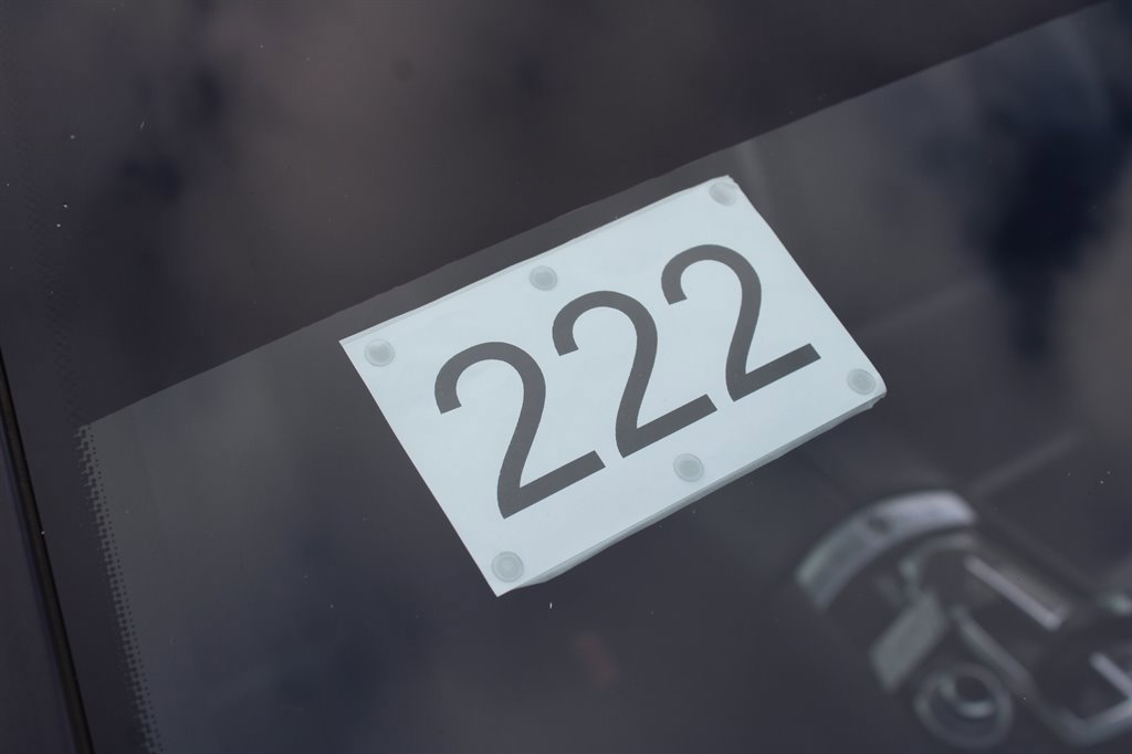 Used 2013 BMW 750i RWD image 10