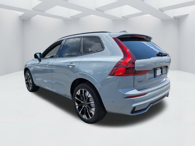 New 2026 Volvo XC60 T8 Plus w/ Protection Package Premier AWD/4WD image 7
