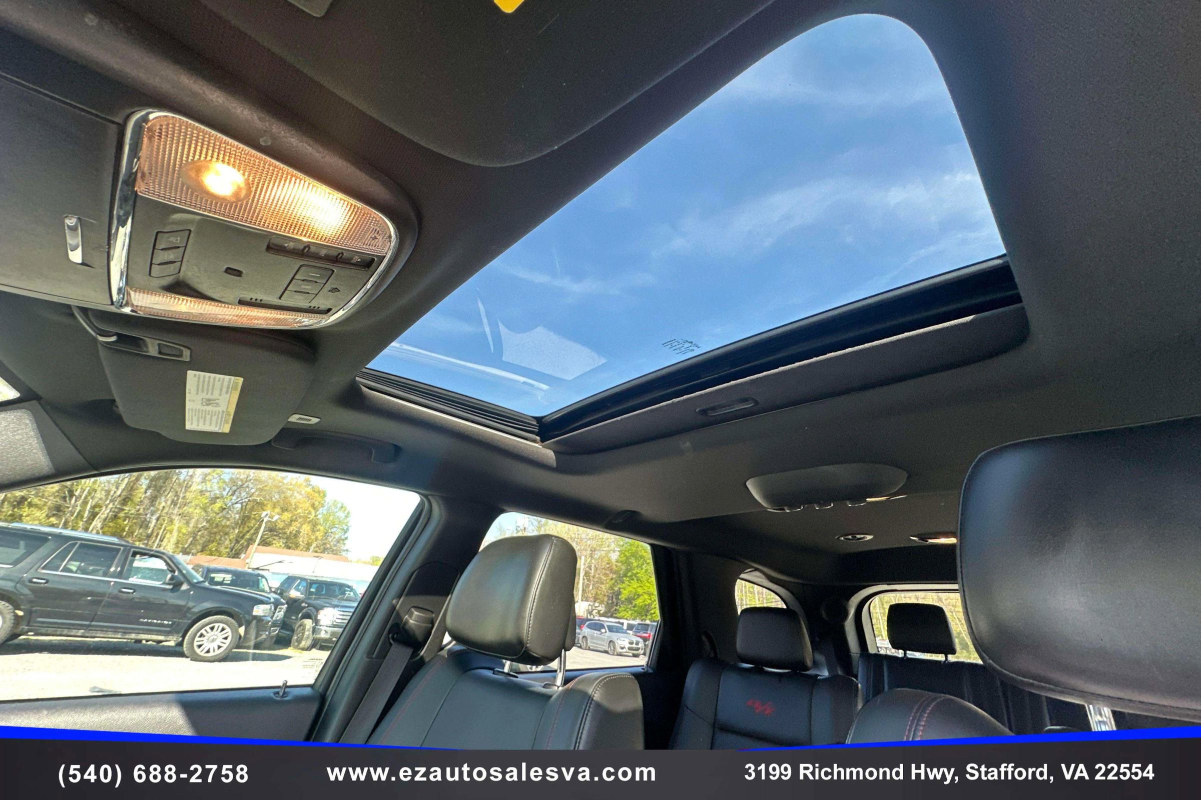 Used 2018 Dodge Durango R/T w/ Technology Group image 29