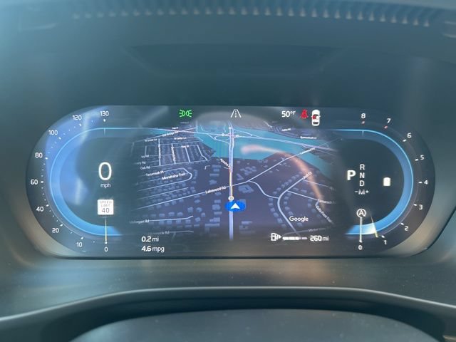 Certified 2025 Volvo XC40 B5 Plus AWD/4WD image 20