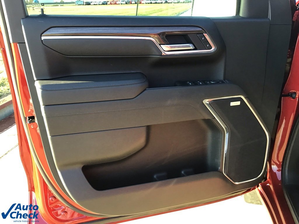 Used 2025 Chevrolet Silverado 1500 RST w/ Convenience Package II image 28