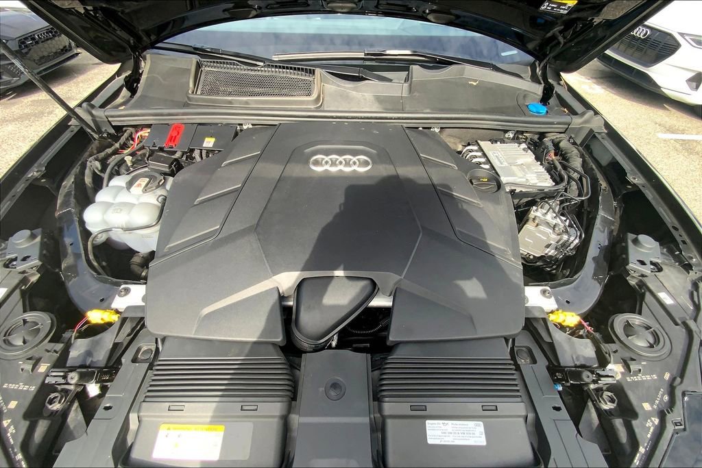 Used 2023 Audi Q7 3.0T Prestige image 30