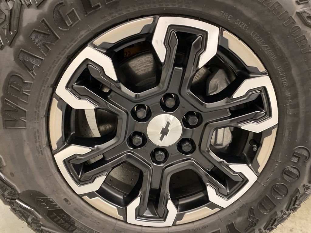 New 2025 Chevrolet Silverado 1500 ZR2 w/ Technology Package AWD/4WD image 27