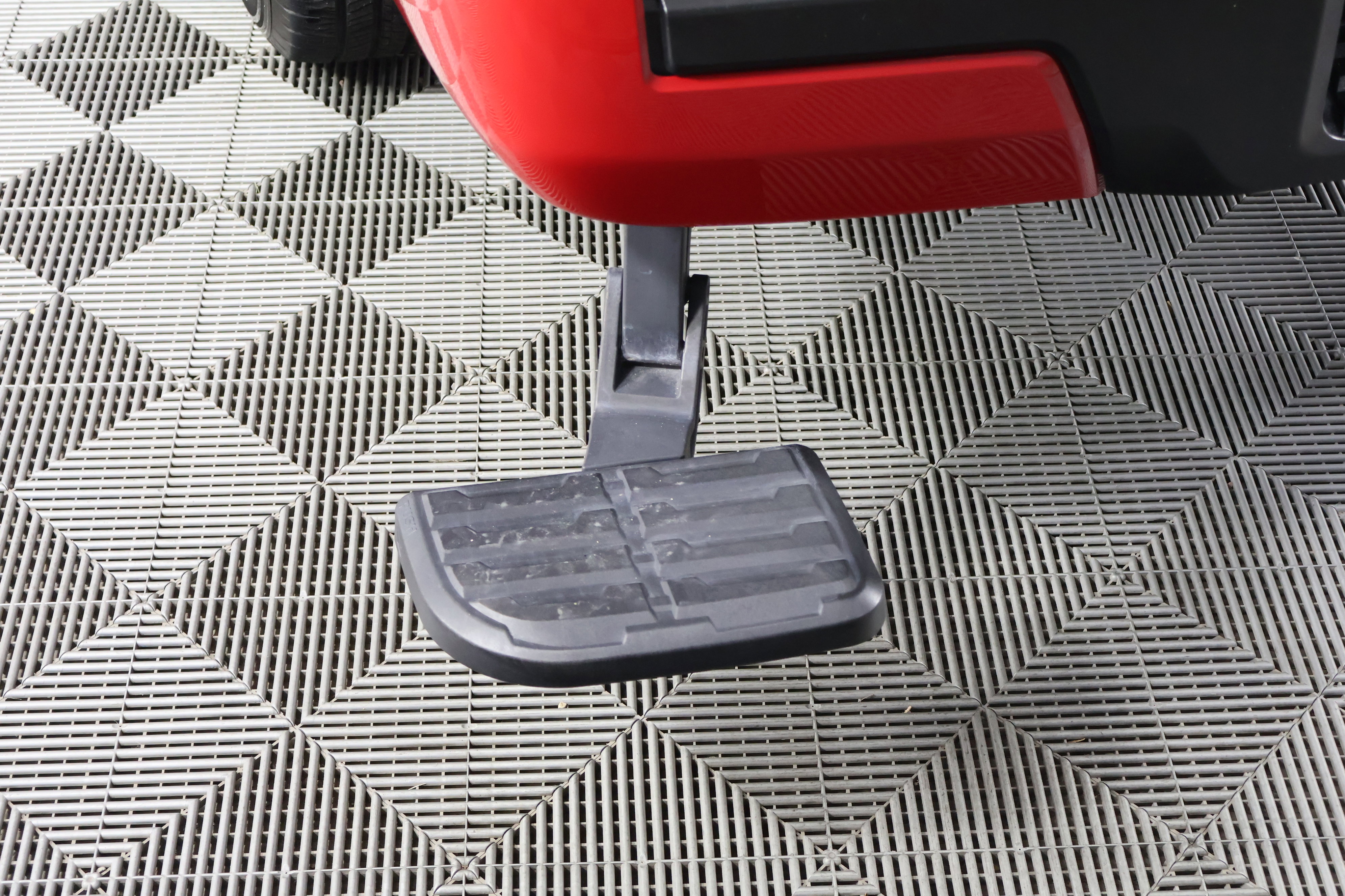 Used 2024 Nissan Frontier SV image 16