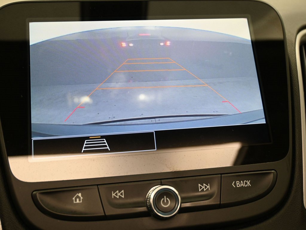 Used 2022 Chevrolet Malibu LT image 12