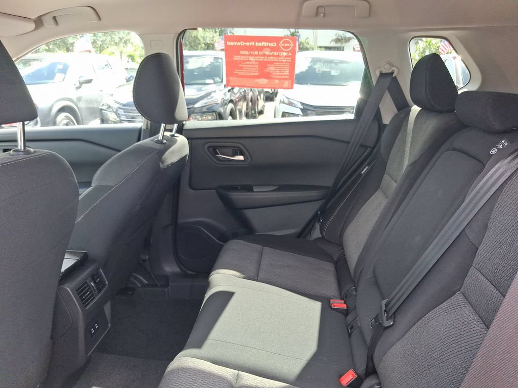 Used 2026 Nissan Rogue SV FWD image 15