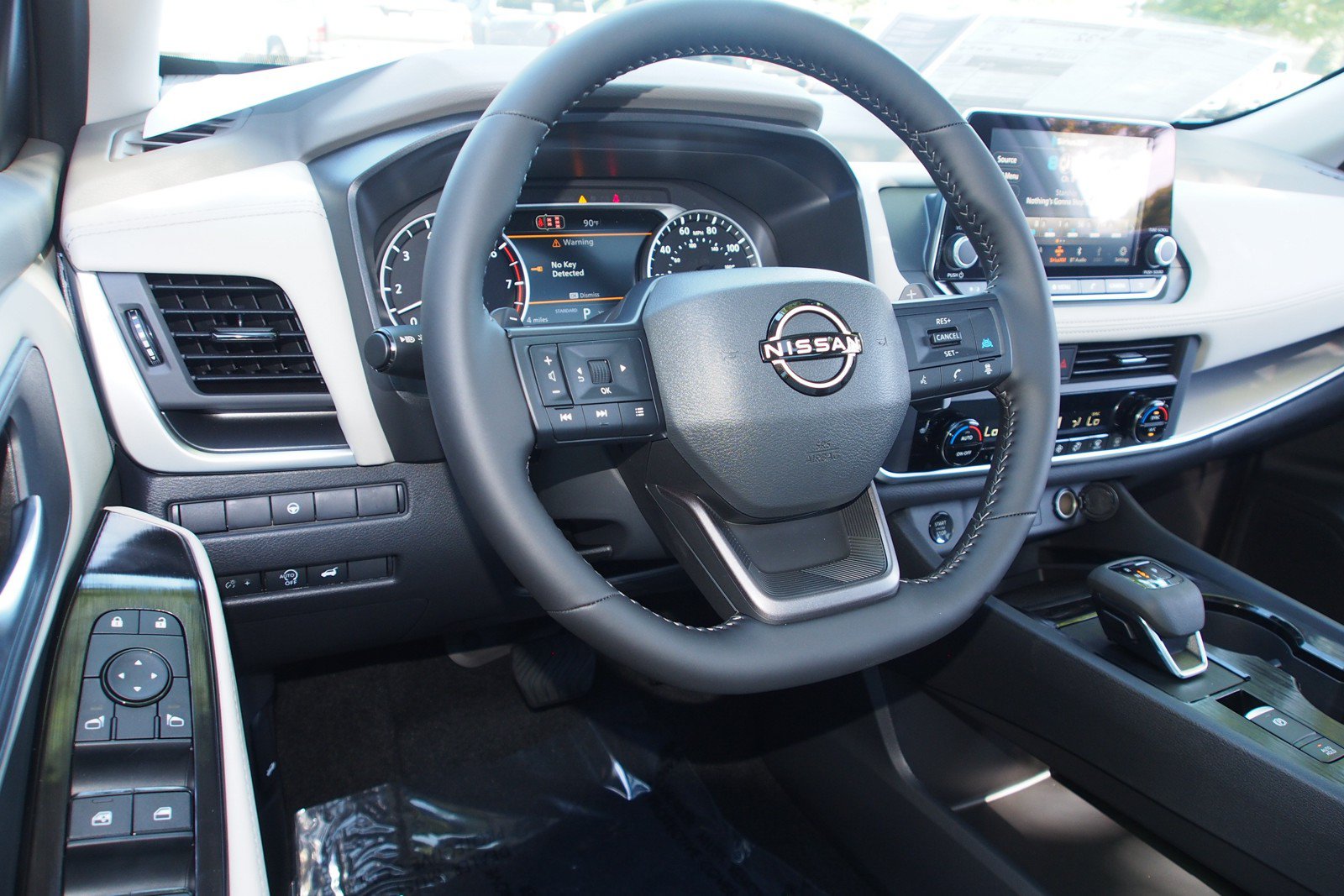 New 2026 Nissan Rogue Dark Armor FWD image 16