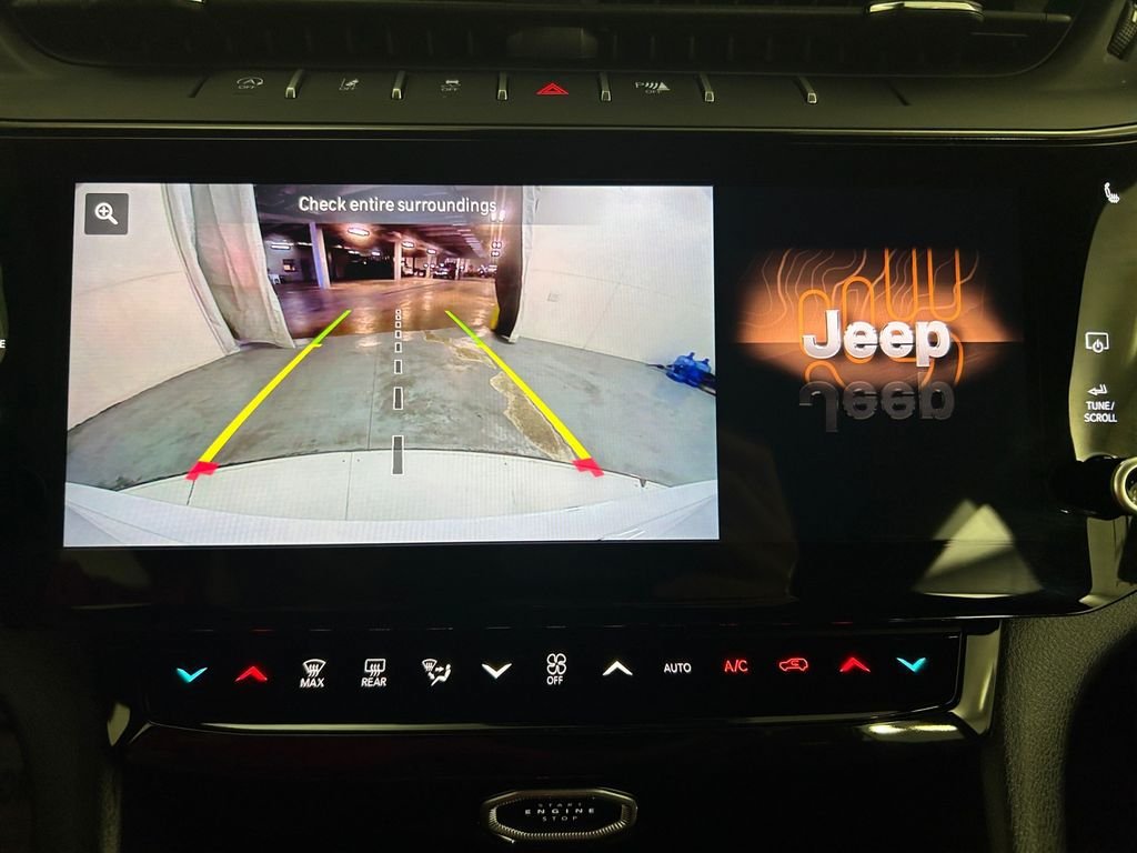 Used 2026 Jeep Grand Cherokee Limited w/ Limited Altitude Package AWD/4WD image 26