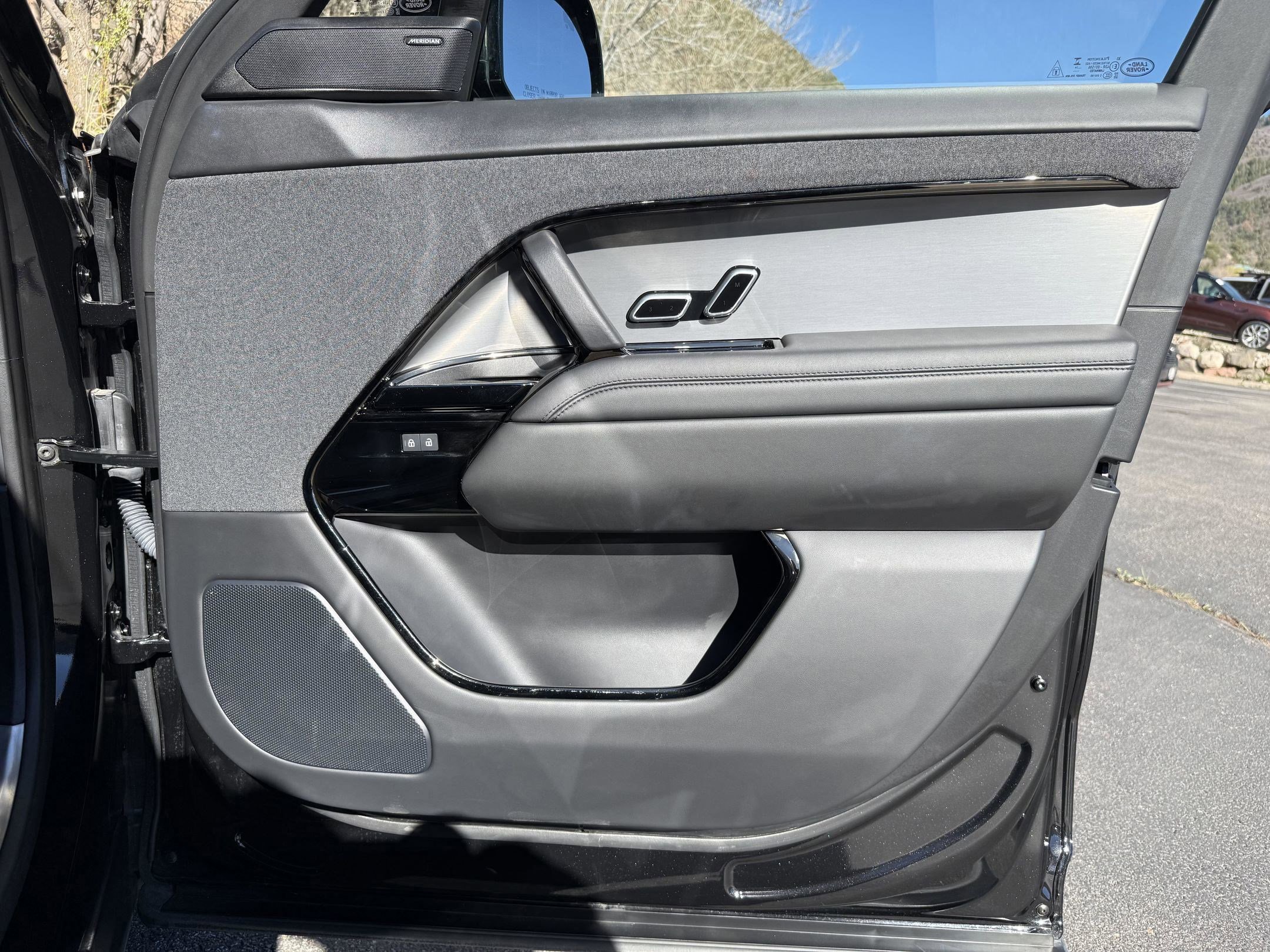 Certified 2024 Land Rover Range Rover Sport SE image 38