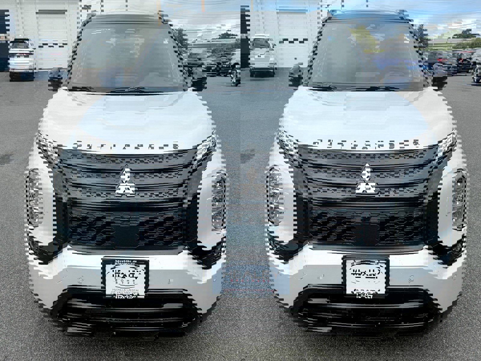 New 2025 Mitsubishi Outlander 4WD Plug-In Hybrid image 4