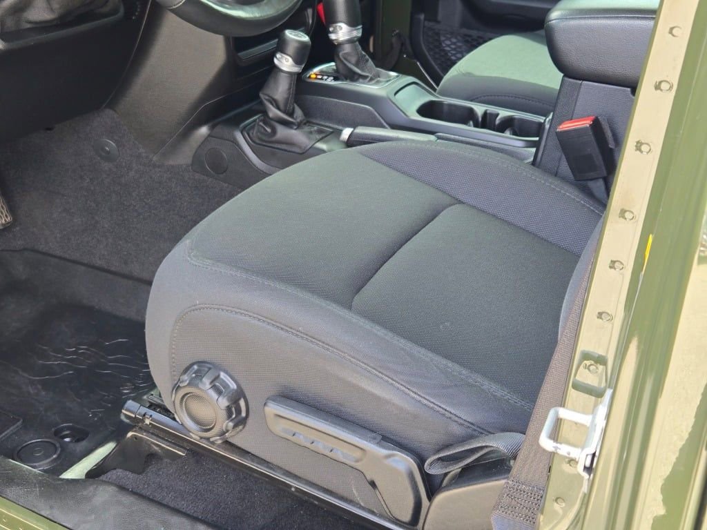 Used 2021 Jeep Gladiator Willys image 20