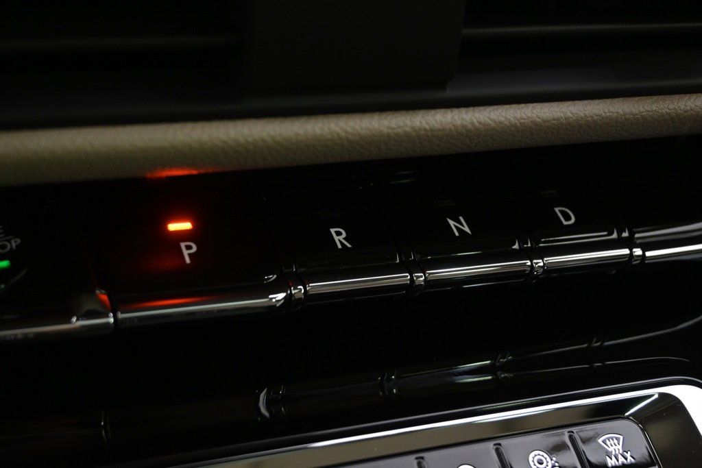 New 2025 Lincoln Corsair Reserve w/ Jet Appearance Package image 30