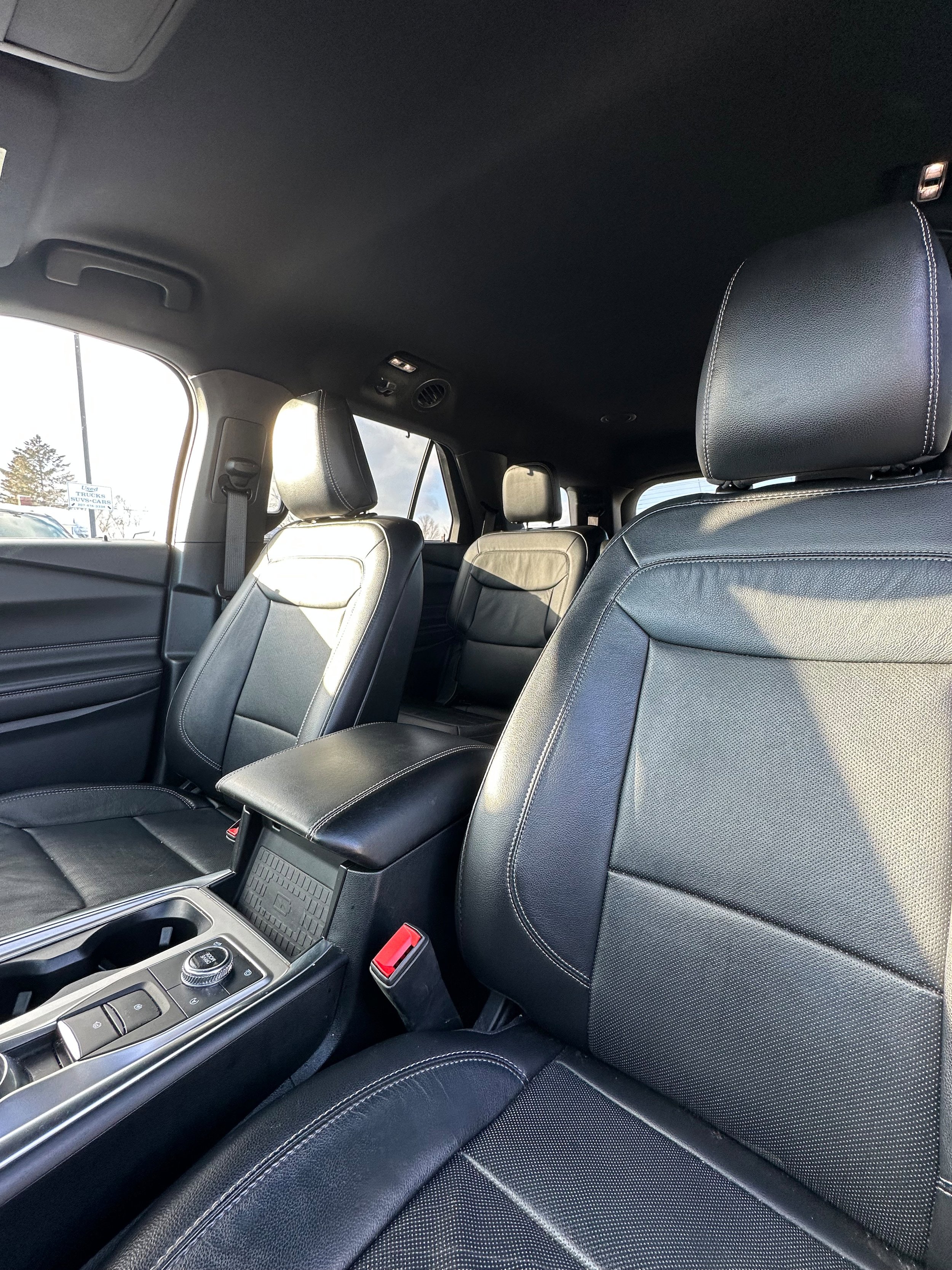 Used 2020 Ford Explorer Limited image 10