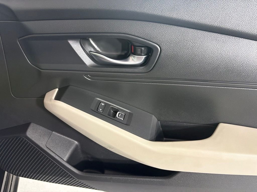 Used 2023 Honda Accord LX image 12