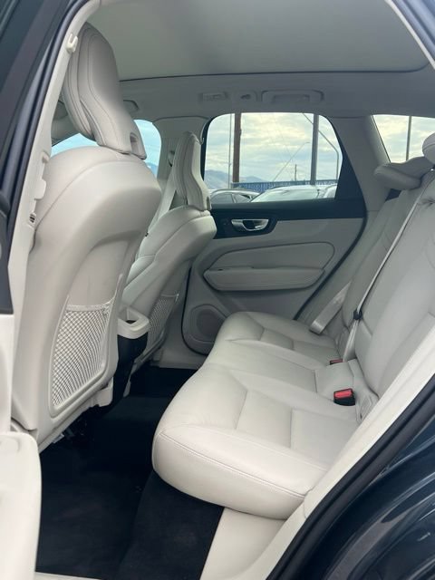 Used 2024 Volvo XC60 B5 Plus AWD/4WD image 26