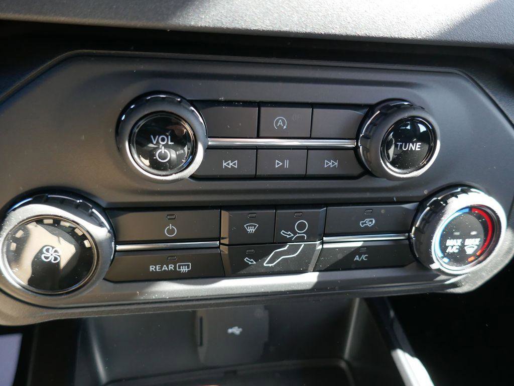 New 2026 Ford Bronco Base 2D Sport Utility image 16