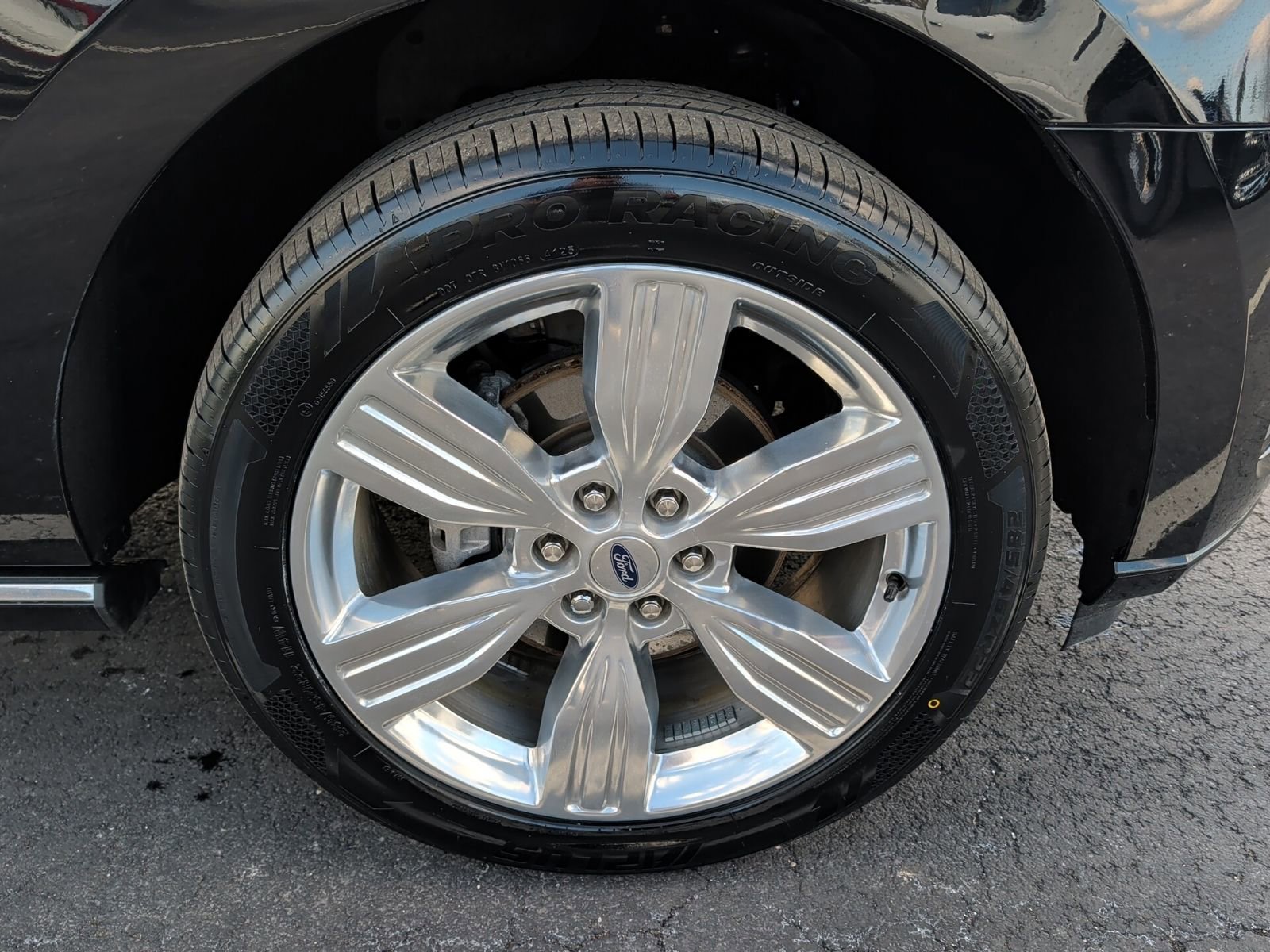 Used 2023 Ford Expedition Platinum image 11