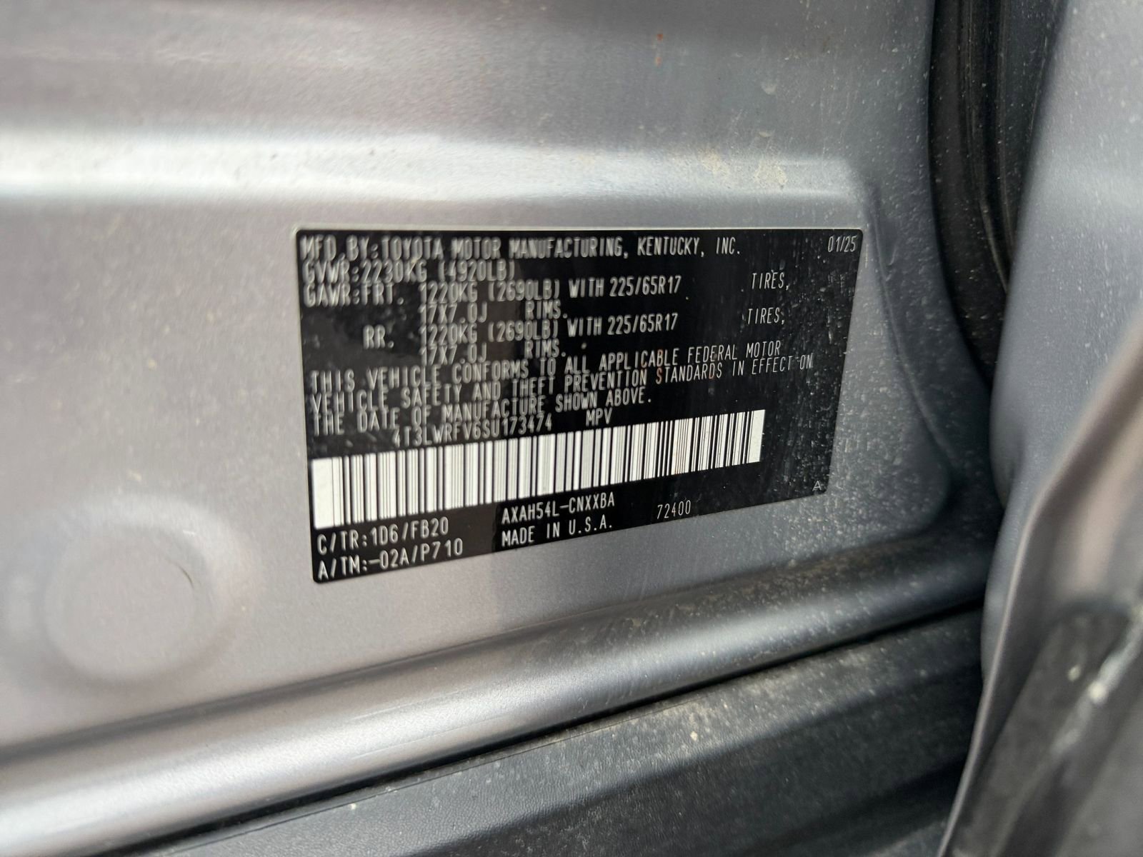 Used 2025 Toyota RAV4 LE AWD/4WD image 29