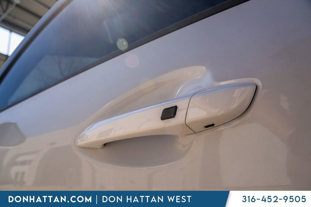 Used 2020 Hyundai Veloster N image 30