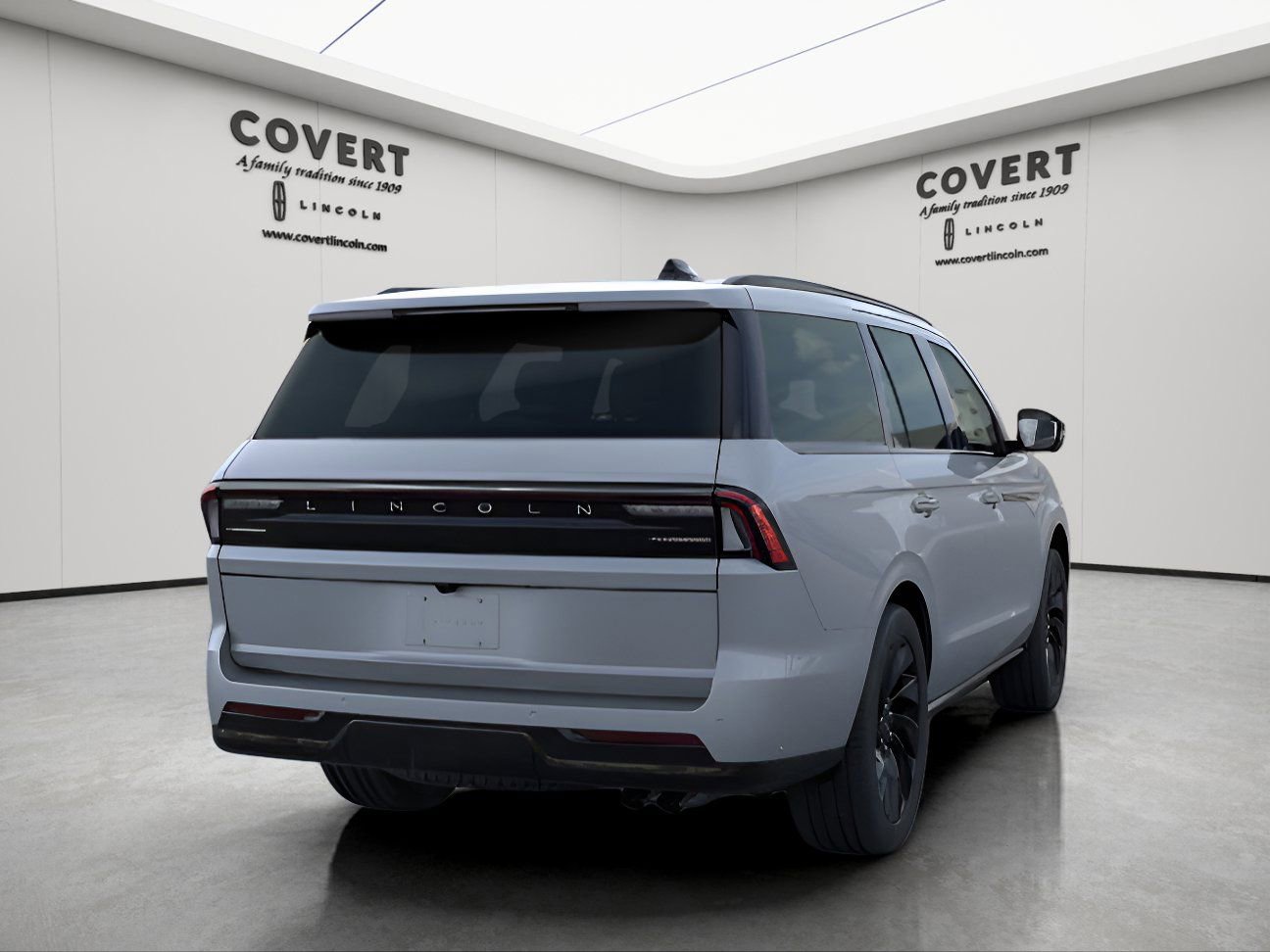 New 2025 Lincoln Navigator Reserve w/ Jet Appearance Package image 8